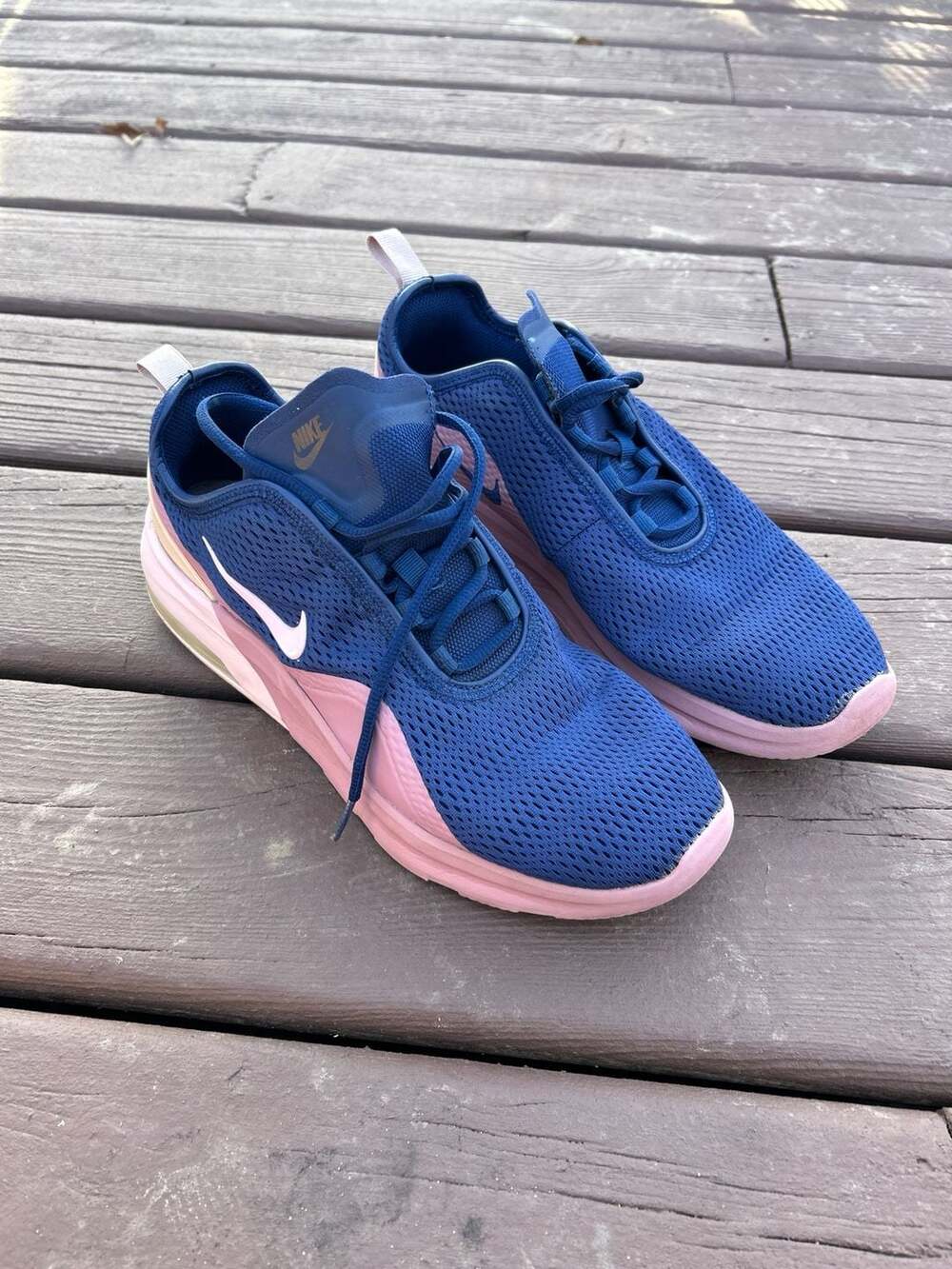 Nike Women's Air Max Motion 2 Blue Pink Running Shoes